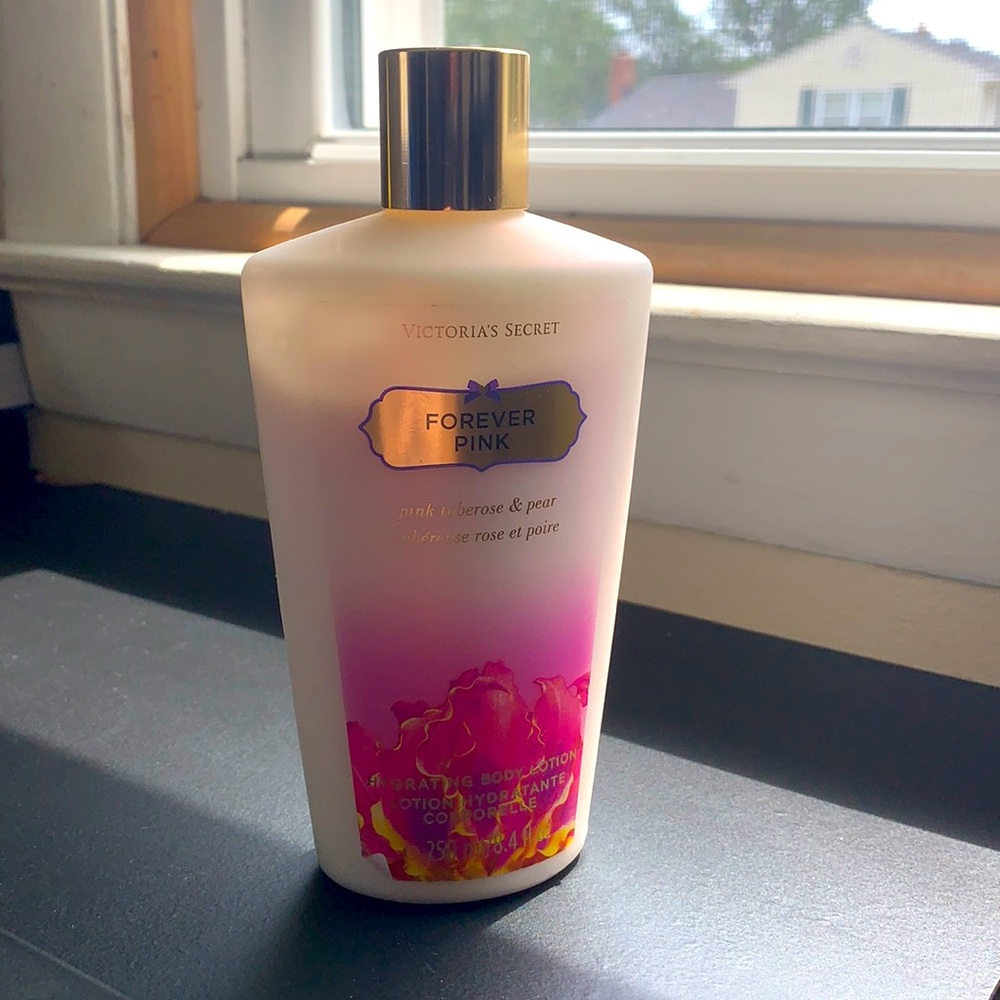 Victoria’s Secret Forever Pink Lotion
